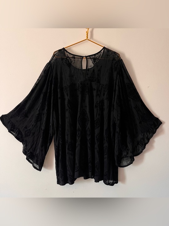 torrid Tops - torrid NWT Black Sheer Velvet Burnout Bell Sleeve Tunic Boho Peasant Goth 5X 28